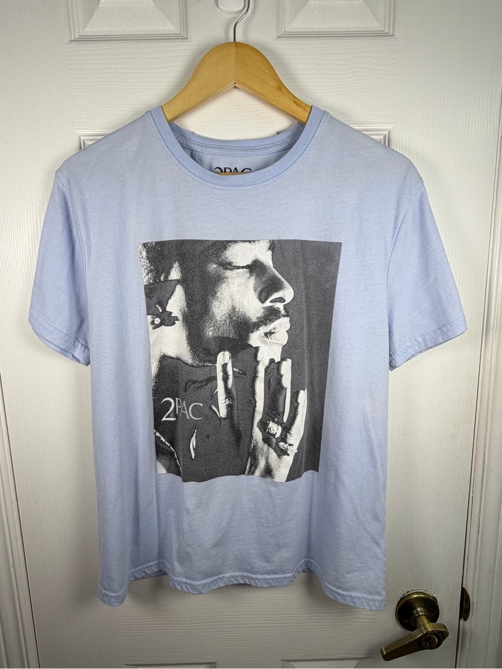 Official 2Pac Graphic Tee L Vintage Rap Hip Hop Streetwear Y2K Band Shirt